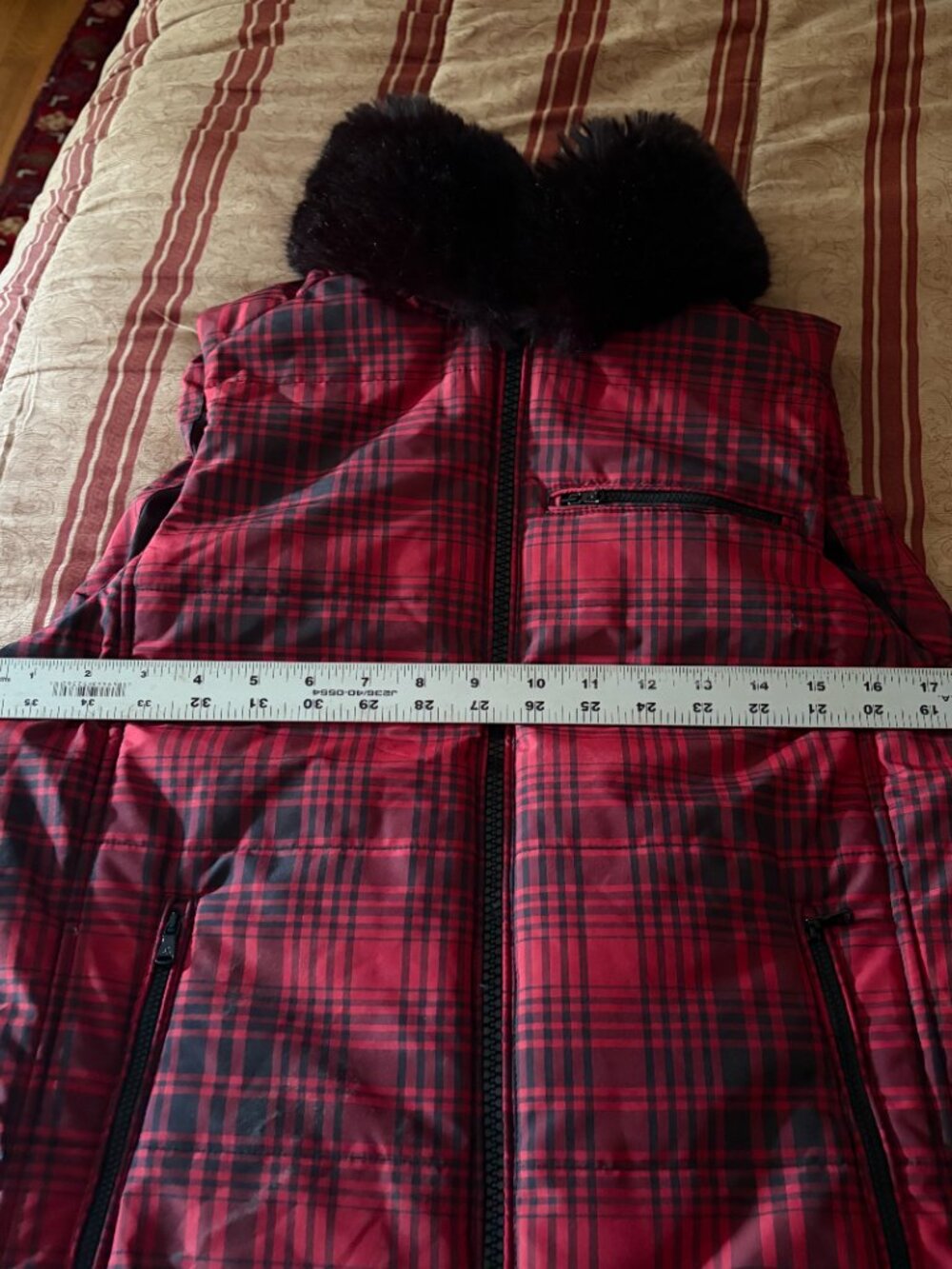 Lauren Ralph Lauren Plaid Vest Size Medium Faux Fur Collar Red Black Plaid - Picture 5 of 5